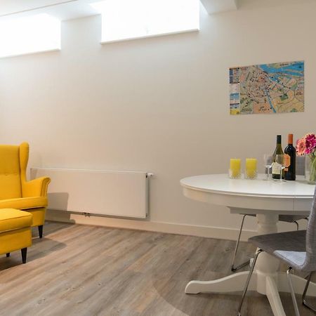 Clean And Modern Nassau Canal Apartment Амстердам Екстериор снимка
