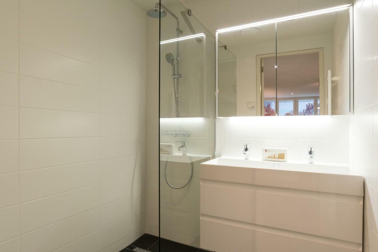 Clean And Modern Nassau Canal Apartment Амстердам Екстериор снимка